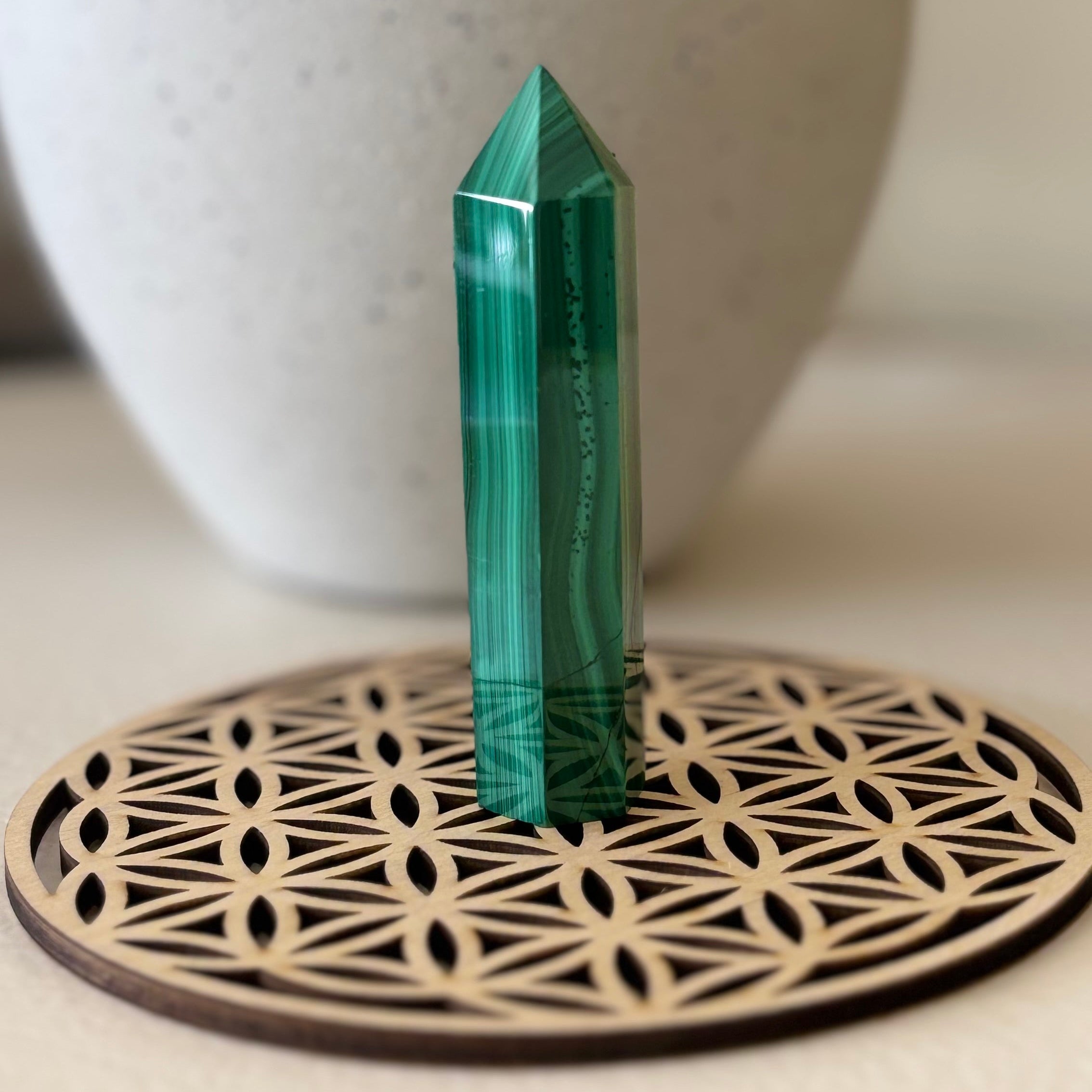 Pointe polie Malachite AAA • La transformation